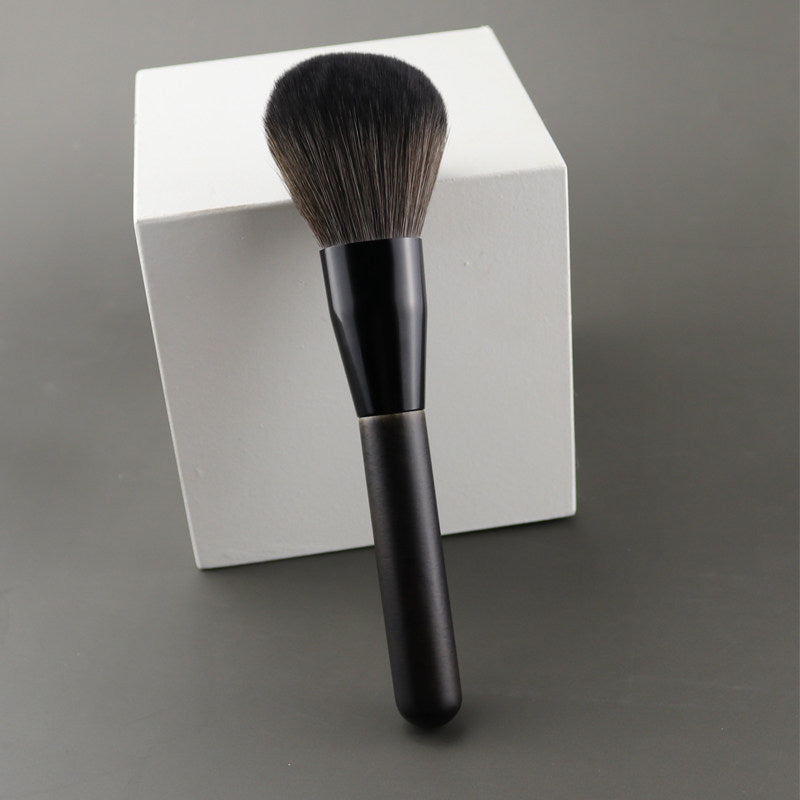 Large Powder Brush – Soft Animal Hair, Multifunctional Loose Powder & Blush Brush, Travel Size, Ideal for Beginners & Professionals, 1pc